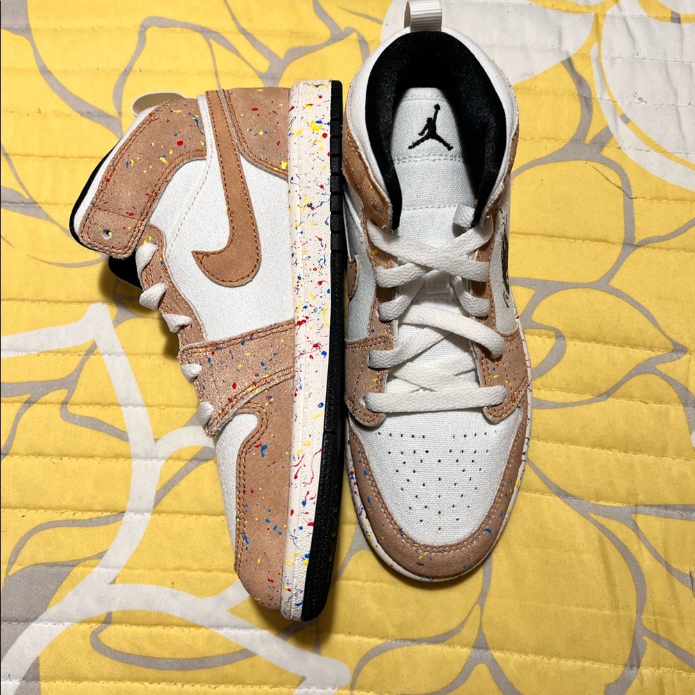Brand New Jordan 1MD SE (PS)